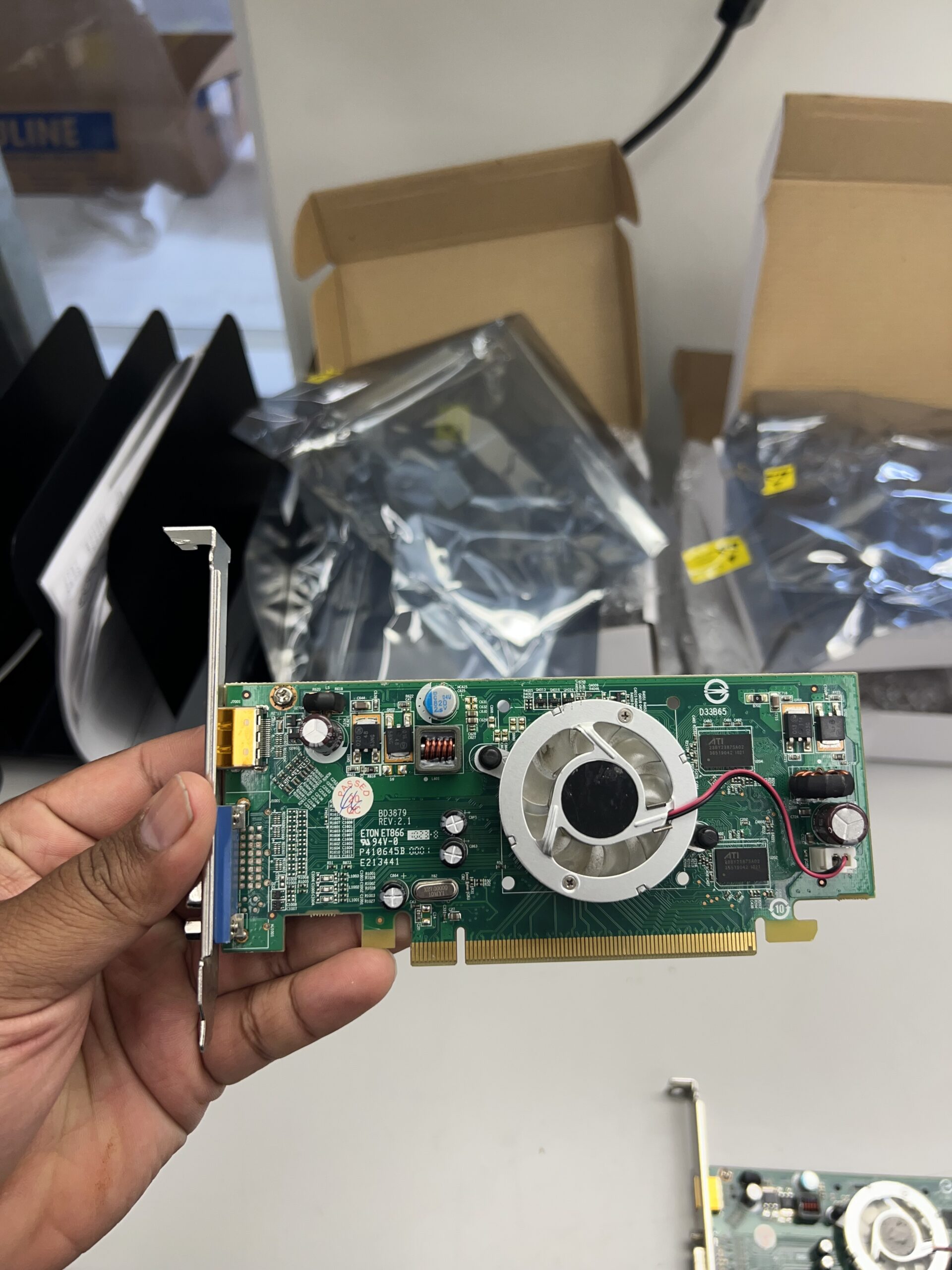 RADEON HD 4350 AMD ATI HD Radeon 4350 Graphics Card